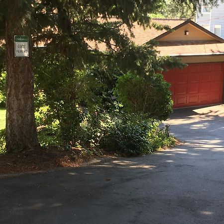 Lakeview Gardens B&B Peachland Dış mekan fotoğraf