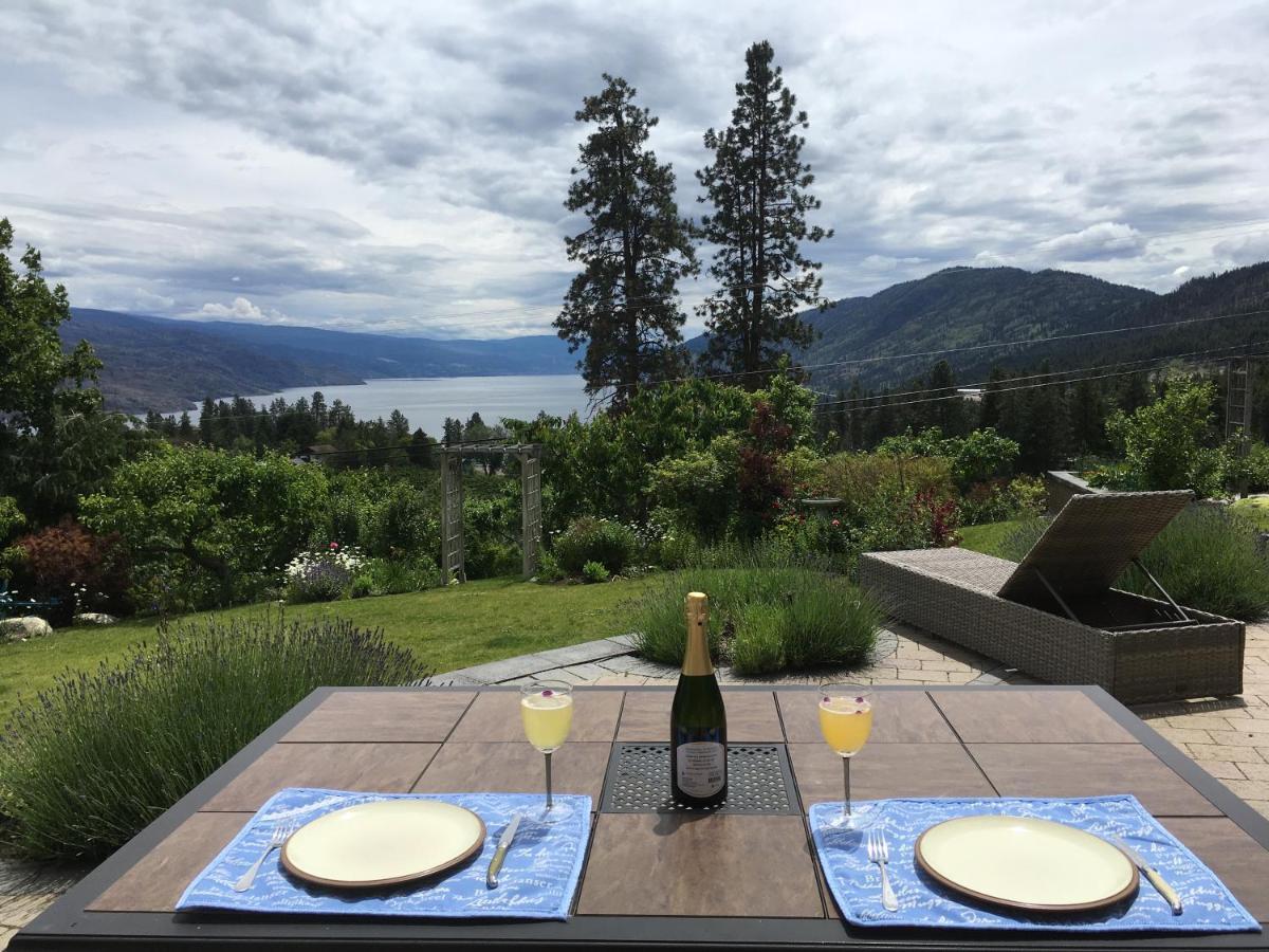 Lakeview Gardens B&B Peachland Dış mekan fotoğraf