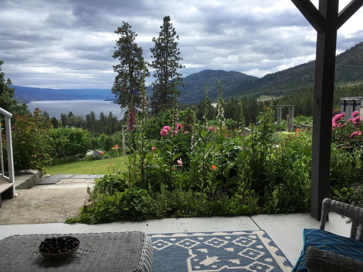 Lakeview Gardens B&B Peachland Dış mekan fotoğraf
